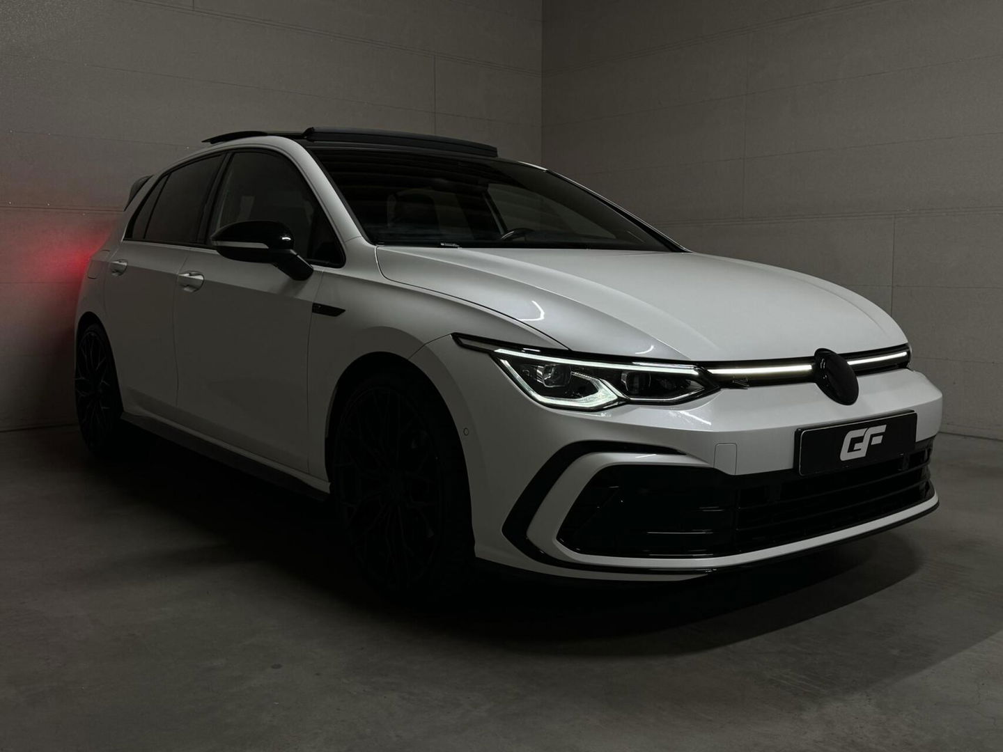 Volkswagen Golf 1.5 eTSI R-Line Pano H/K Akrapovič Sfeer HUD CarPlay