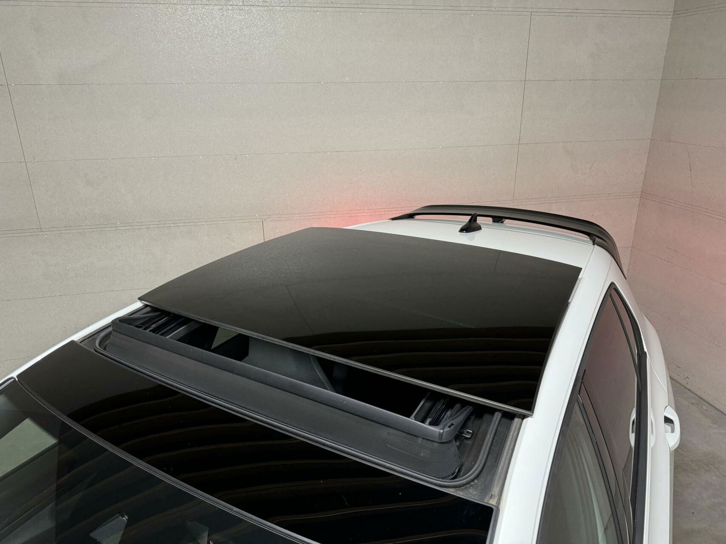 Volkswagen Golf 1.5 eTSI R-Line Pano H/K Akrapovič Sfeer HUD CarPlay