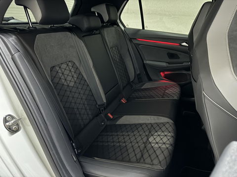 Volkswagen Golf 1.5 eTSI R-Line Pano H/K Akrapovič Sfeer HUD CarPlay