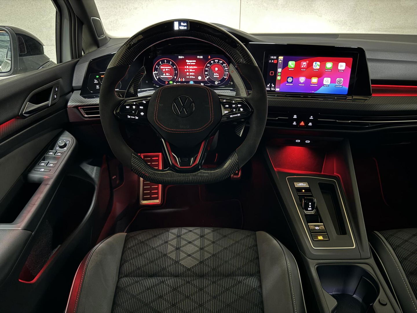 Volkswagen Golf 1.5 eTSI R-Line Pano H/K Akrapovič Sfeer HUD CarPlay