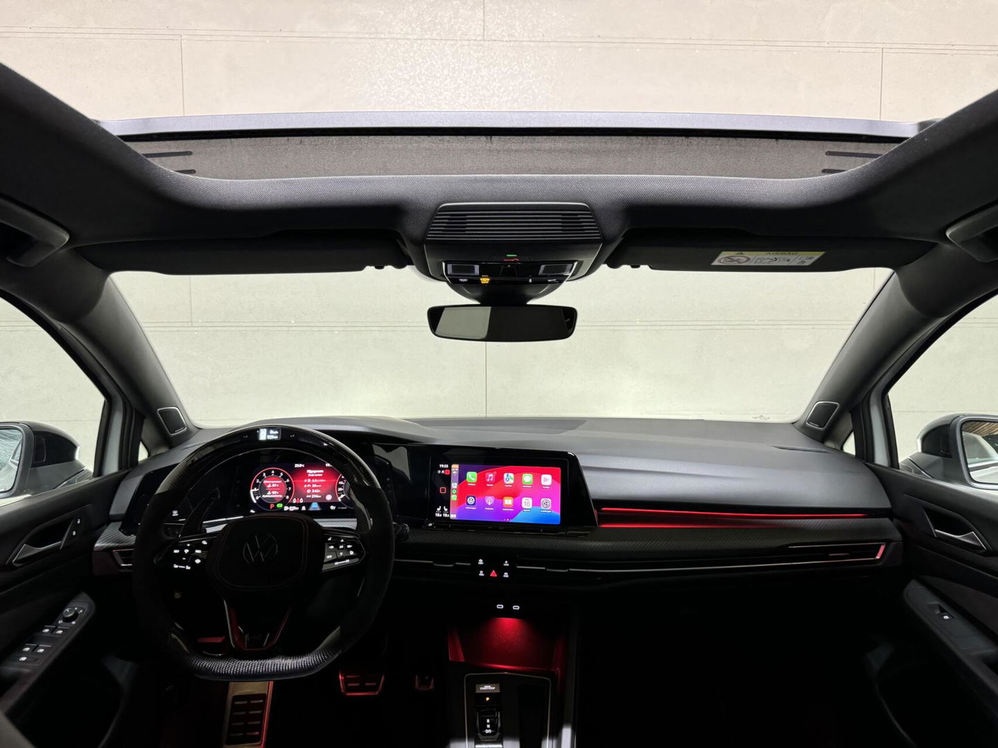 Volkswagen Golf 1.5 eTSI R-Line Pano H/K Akrapovič Sfeer HUD CarPlay