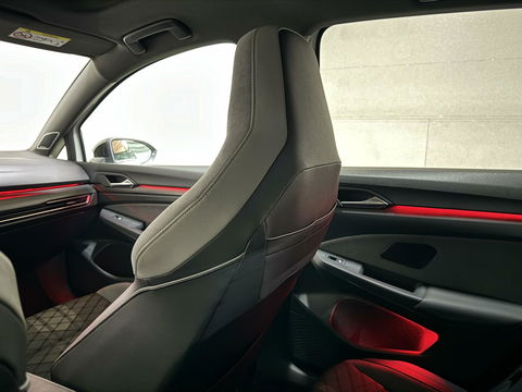Volkswagen Golf 1.5 eTSI R-Line Pano H/K Akrapovič Sfeer HUD CarPlay