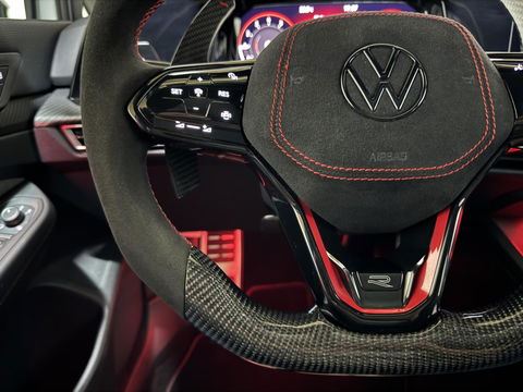 Volkswagen Golf 1.5 eTSI R-Line Pano H/K Akrapovič Sfeer HUD CarPlay