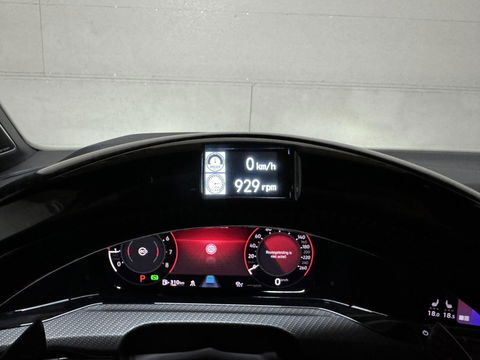 Volkswagen Golf 1.5 eTSI R-Line Pano H/K Akrapovič Sfeer HUD CarPlay