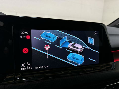 Volkswagen Golf 1.5 eTSI R-Line Pano H/K Akrapovič Sfeer HUD CarPlay
