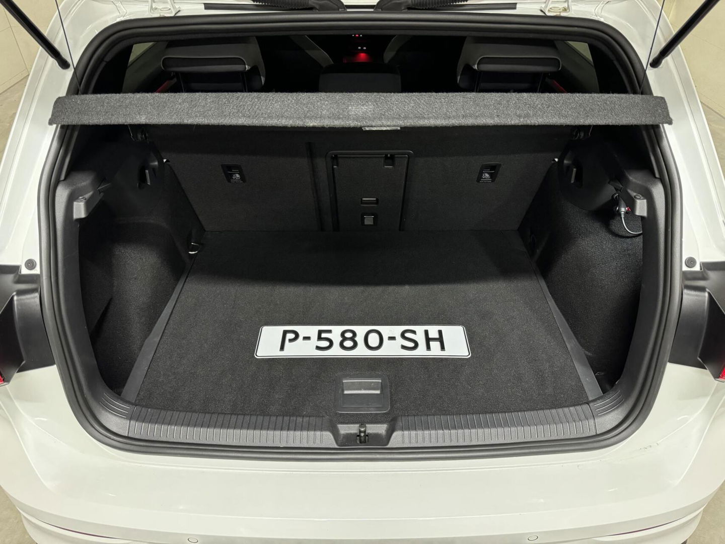 Volkswagen Golf 1.5 eTSI R-Line Pano H/K Akrapovič Sfeer HUD CarPlay