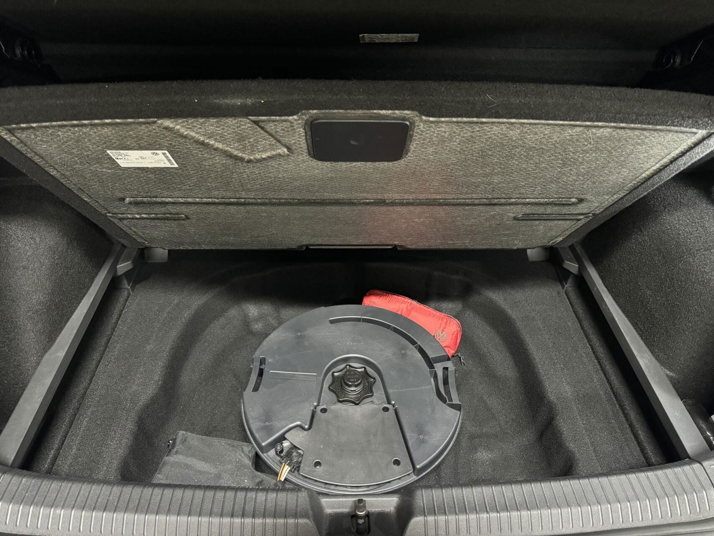 Volkswagen Golf 1.5 eTSI R-Line Pano H/K Akrapovič Sfeer HUD CarPlay