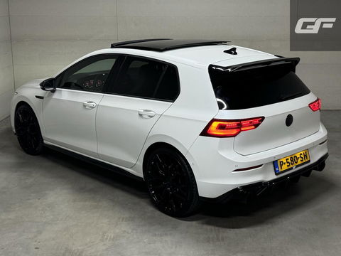 Volkswagen Golf 1.5 eTSI R-Line Pano H/K Akrapovič Sfeer HUD CarPlay
