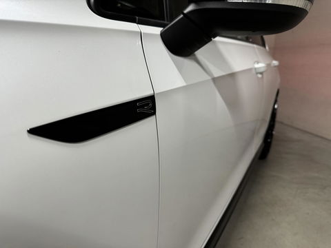 Volkswagen Golf 1.5 eTSI R-Line Pano H/K Akrapovič Sfeer HUD CarPlay