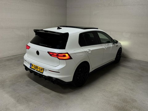 Volkswagen Golf 1.5 eTSI R-Line Pano H/K Akrapovič Sfeer HUD CarPlay