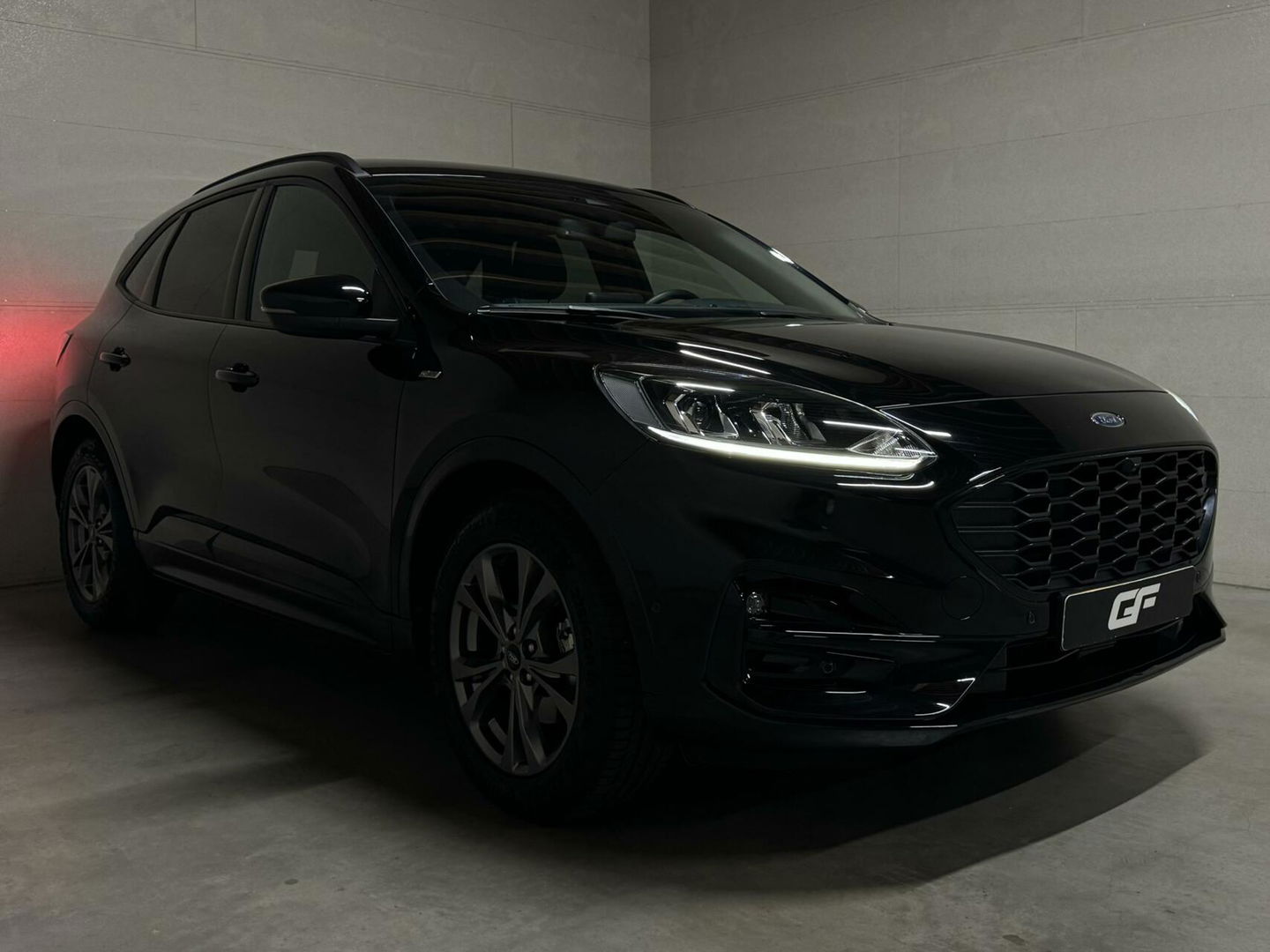 Ford Kuga 1.5 EcoBoost ST-Line Virtual CarPlay Winterpakket Camera Trekhaak.