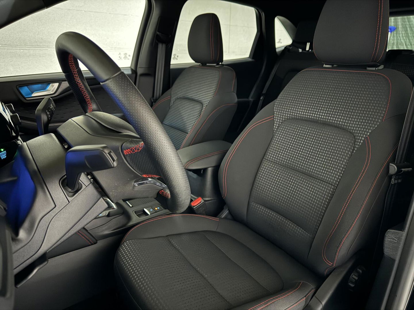 Ford Kuga 1.5 EcoBoost ST-Line Virtual CarPlay Winterpakket Camera Trekhaak.