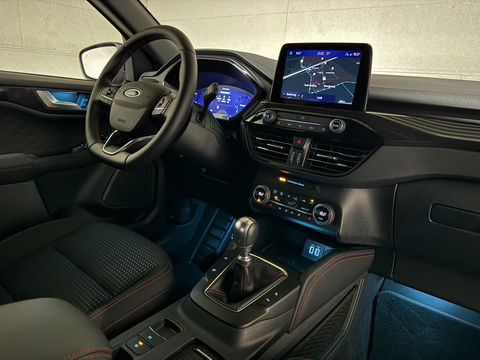 Ford Kuga 1.5 EcoBoost ST-Line Virtual CarPlay Winterpakket Camera Trekhaak.