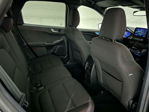 Ford Kuga 1.5 EcoBoost ST-Line Virtual CarPlay Winterpakket Camera Trekhaak.