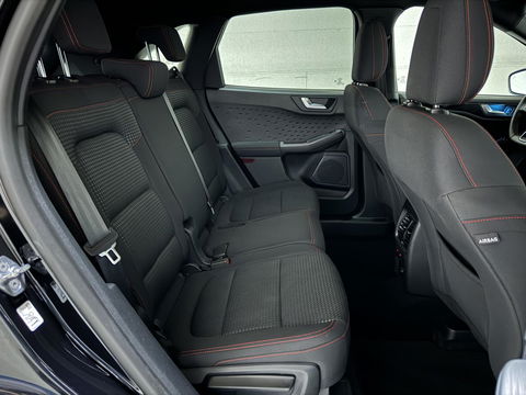 Ford Kuga 1.5 EcoBoost ST-Line Virtual CarPlay Winterpakket Camera Trekhaak.