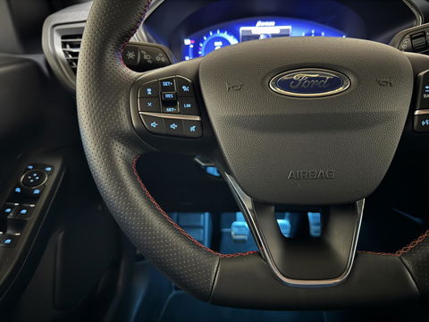 Ford Kuga 1.5 EcoBoost ST-Line Virtual CarPlay Winterpakket Camera Trekhaak.