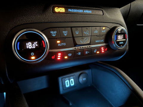 Ford Kuga 1.5 EcoBoost ST-Line Virtual CarPlay Winterpakket Camera Trekhaak.