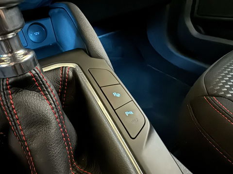 Ford Kuga 1.5 EcoBoost ST-Line Virtual CarPlay Winterpakket Camera Trekhaak.