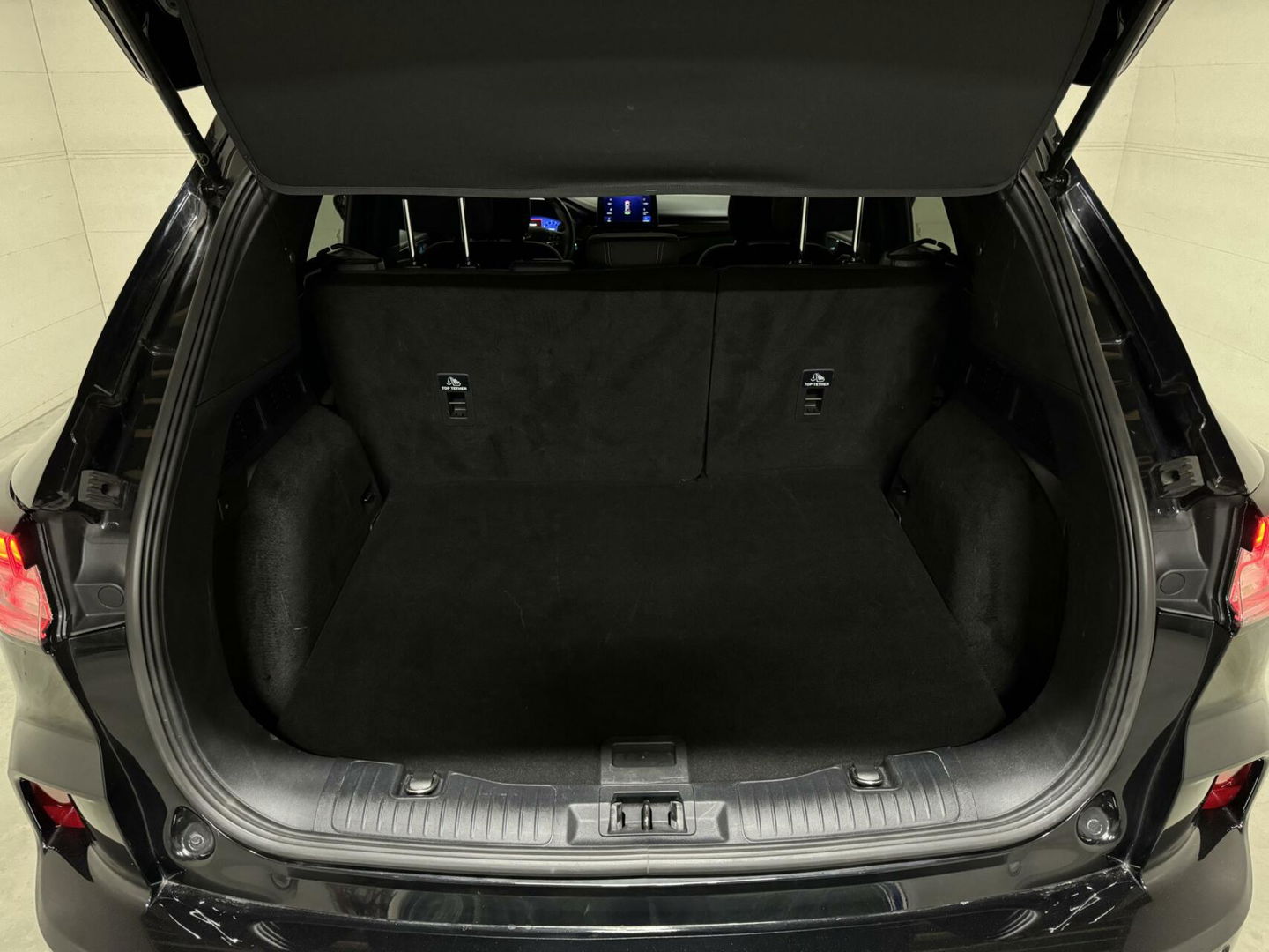 Ford Kuga 1.5 EcoBoost ST-Line Virtual CarPlay Winterpakket Camera Trekhaak.