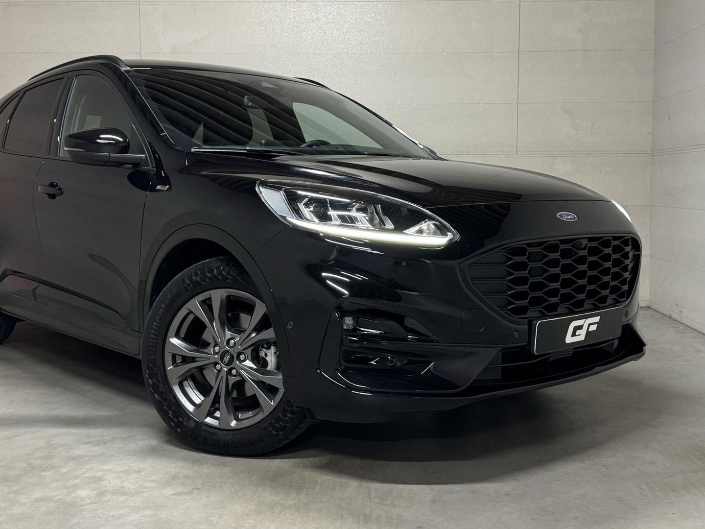 Ford Kuga 1.5 EcoBoost ST-Line Virtual CarPlay Winterpakket Camera Trekhaak.