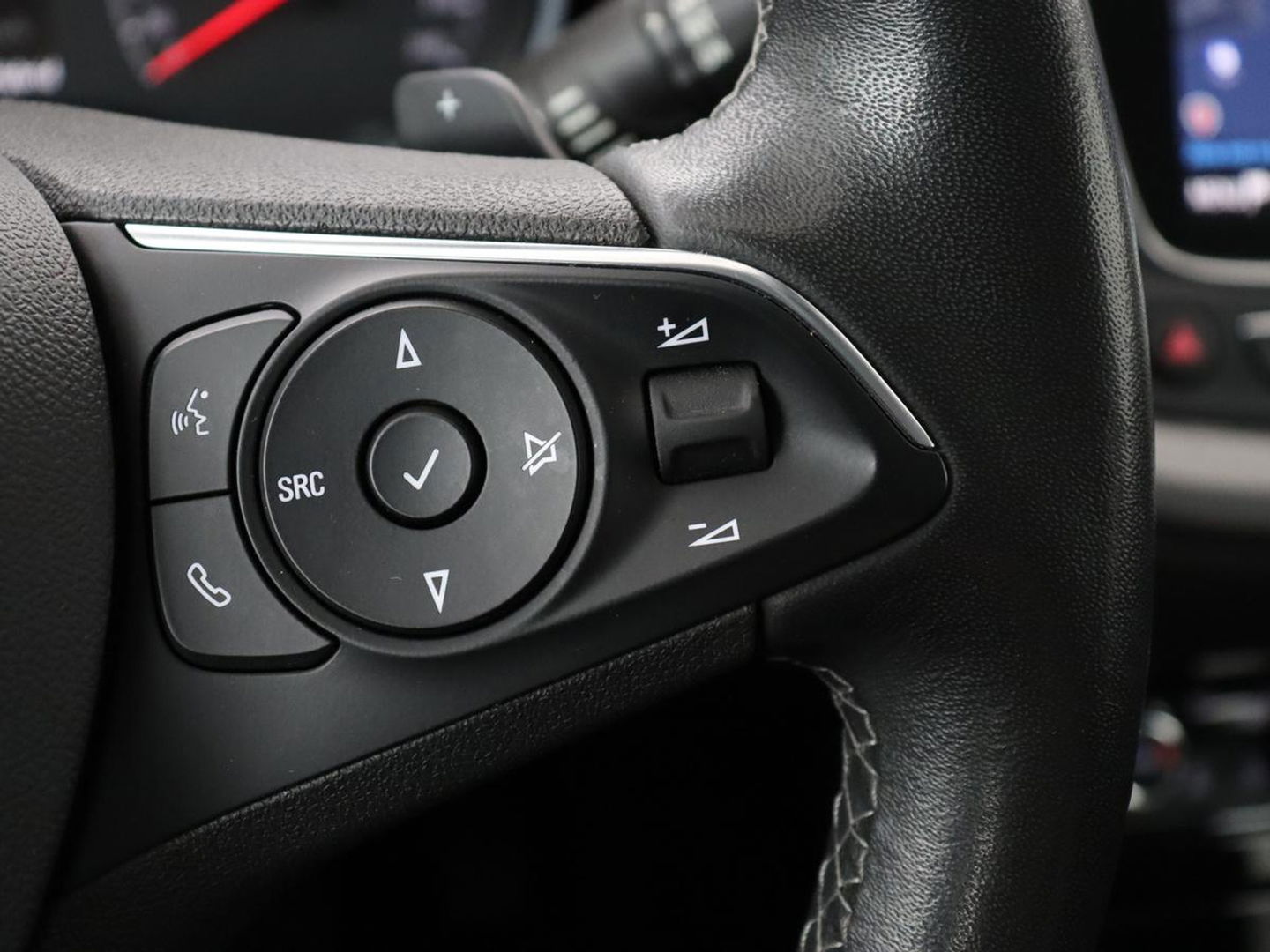 Opel Grandland X 1.6 Turbo Hybrid Elegance | Stoelventilatie | Trekhaak | Leder | 360 Camera | Full LED | Memory | Navigatie | Stoelverwarming | Dodehoek detectie | PHEV