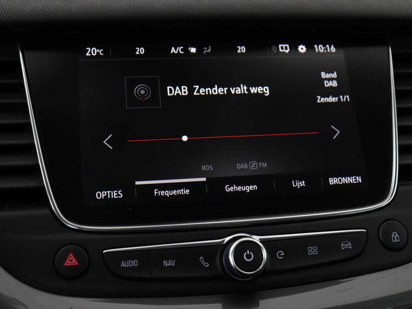 Opel Grandland X 1.6 Turbo Hybrid Elegance | Stoelventilatie | Trekhaak | Leder | 360 Camera | Full LED | Memory | Navigatie | Stoelverwarming | Dodehoek detectie | PHEV