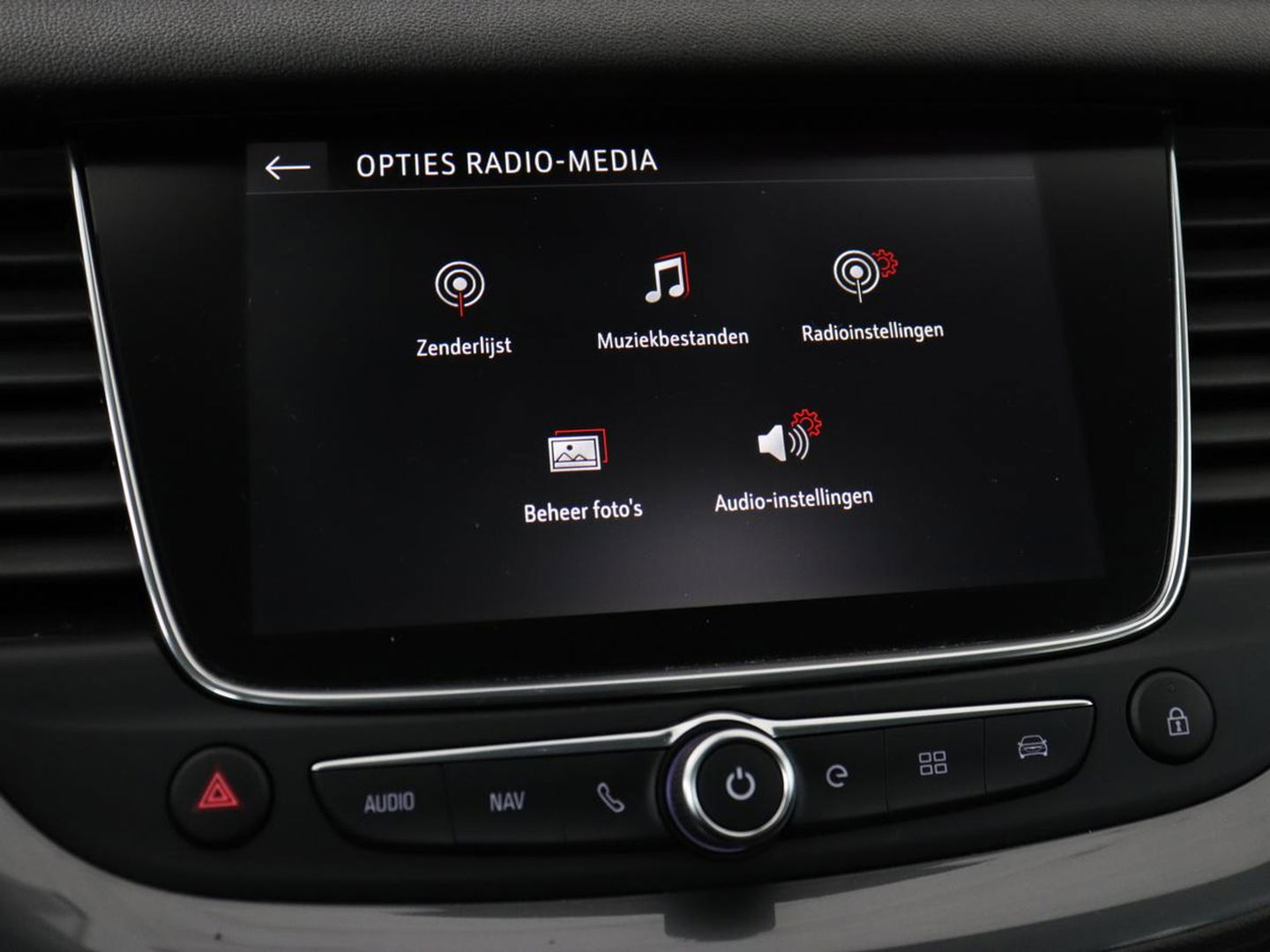 Opel Grandland X 1.6 Turbo Hybrid Elegance | Stoelventilatie | Trekhaak | Leder | 360 Camera | Full LED | Memory | Navigatie | Stoelverwarming | Dodehoek detectie | PHEV