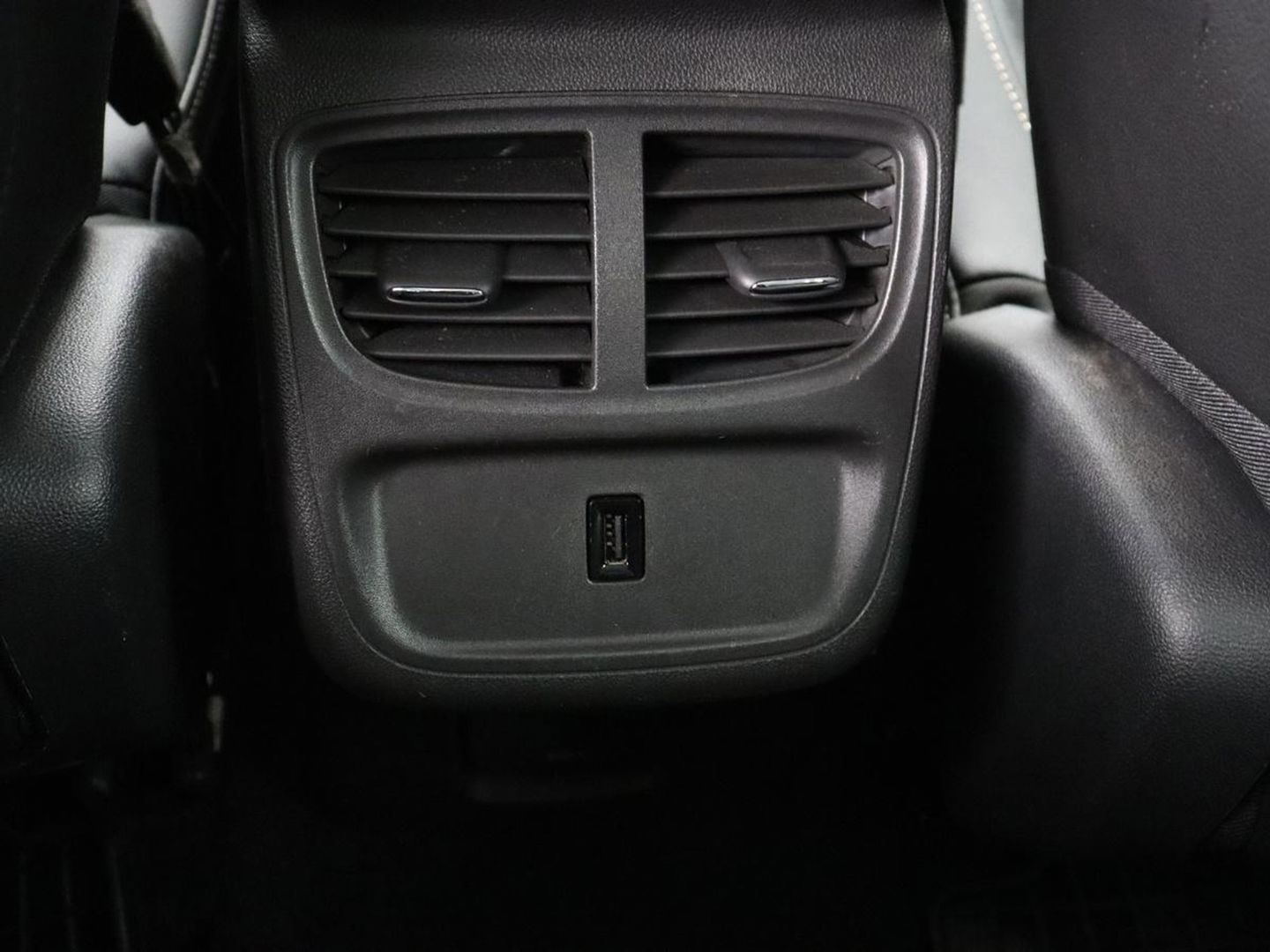 Opel Grandland X 1.6 Turbo Hybrid Elegance | Stoelventilatie | Trekhaak | Leder | 360 Camera | Full LED | Memory | Navigatie | Stoelverwarming | Dodehoek detectie | PHEV
