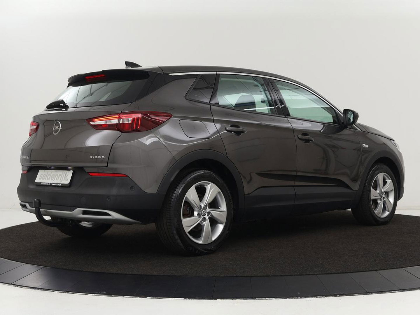 Opel Grandland X 1.6 Turbo Hybrid Elegance | Stoelventilatie | Trekhaak | Leder | 360 Camera | Full LED | Memory | Navigatie | Stoelverwarming | Dodehoek detectie | PHEV