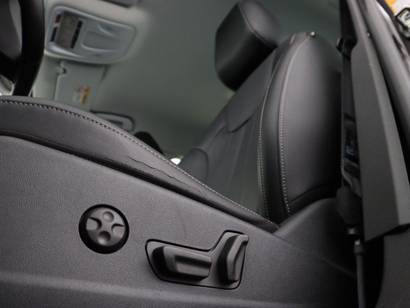 Opel Grandland X 1.6 Turbo Hybrid Elegance | Stoelventilatie | Trekhaak | Leder | 360 Camera | Full LED | Memory | Navigatie | Stoelverwarming | Dodehoek detectie | PHEV
