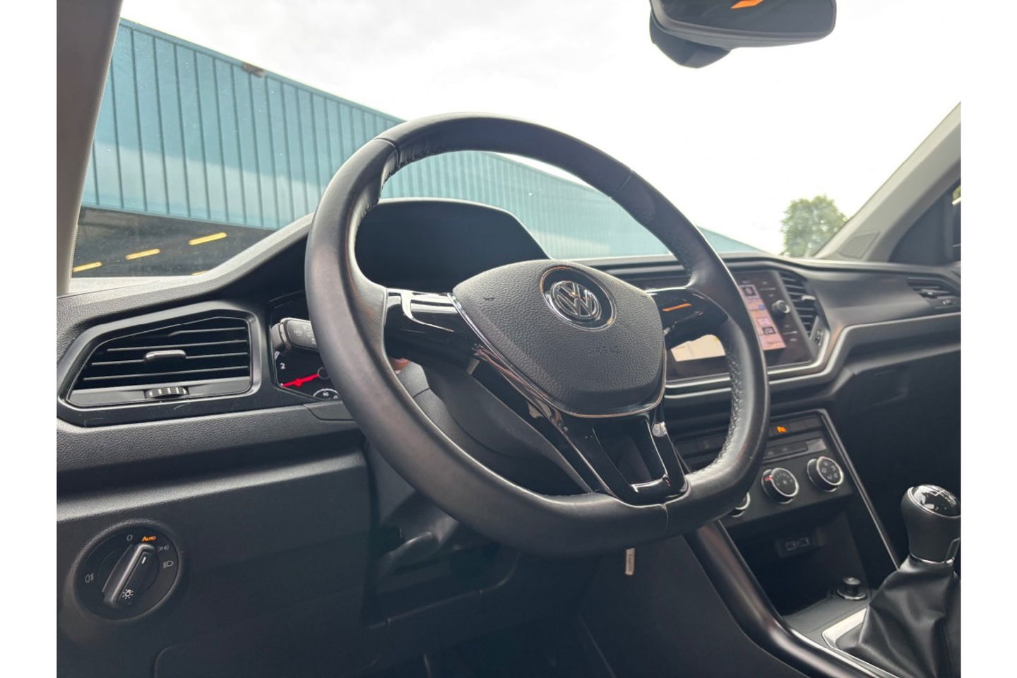 Volkswagen T-Roc 1.0 TSI 115PK STYLE NAVI AIRCO PDC LMV NAVI FULLMAP