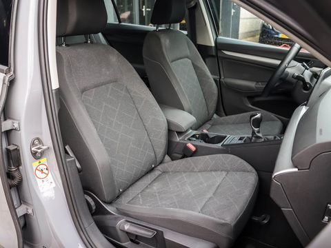 Volkswagen Golf 1.0 TSI Life 110PK|Camera|ACC|Carplay