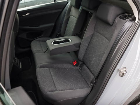 Volkswagen Golf 1.0 TSI Life 110PK|Camera|ACC|Carplay