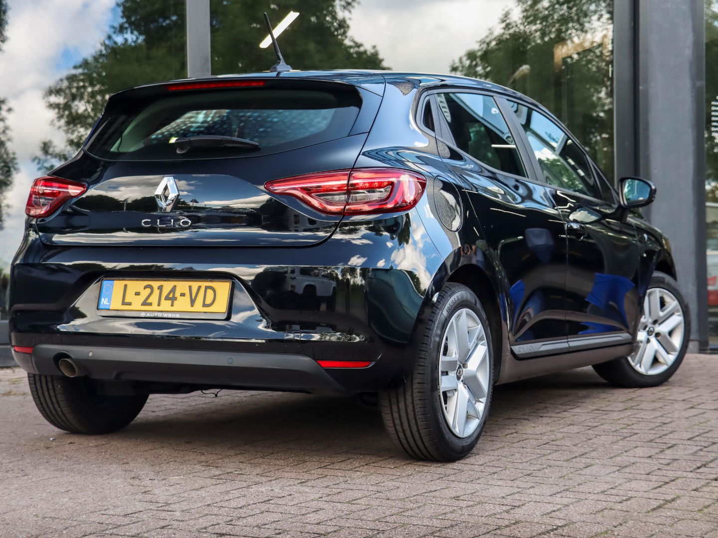 Renault Clio 1.0 TCe 90 Zen | Navigatie | Parkeersensoren