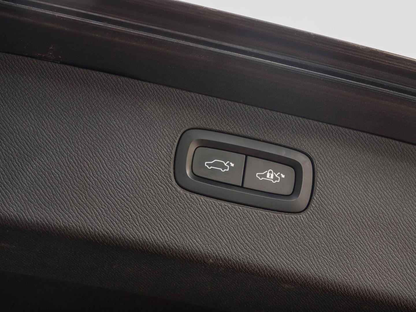 Volvo XC90 T8 AWD Inscription Intro Ed. 7p | Stoelkoeling/verwarming | B & W | 360 Cam