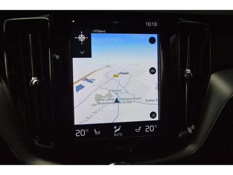 Volvo XC60 T6 Hybride AWD R-Design | Panoramadak | Stoel/Stuur Verwarmd | Harman Kardon | Camera | Apple CarPlay |