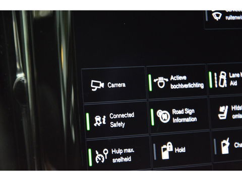 Volvo XC60 T6 Hybride AWD R-Design | Panoramadak | Stoel/Stuur Verwarmd | Harman Kardon | Camera | Apple CarPlay |