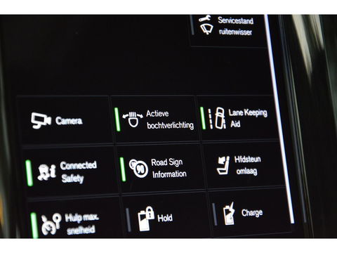 Volvo XC60 T6 Hybride AWD R-Design | Panoramadak | Stoel/Stuur Verwarmd | Harman Kardon | Camera | Apple CarPlay |
