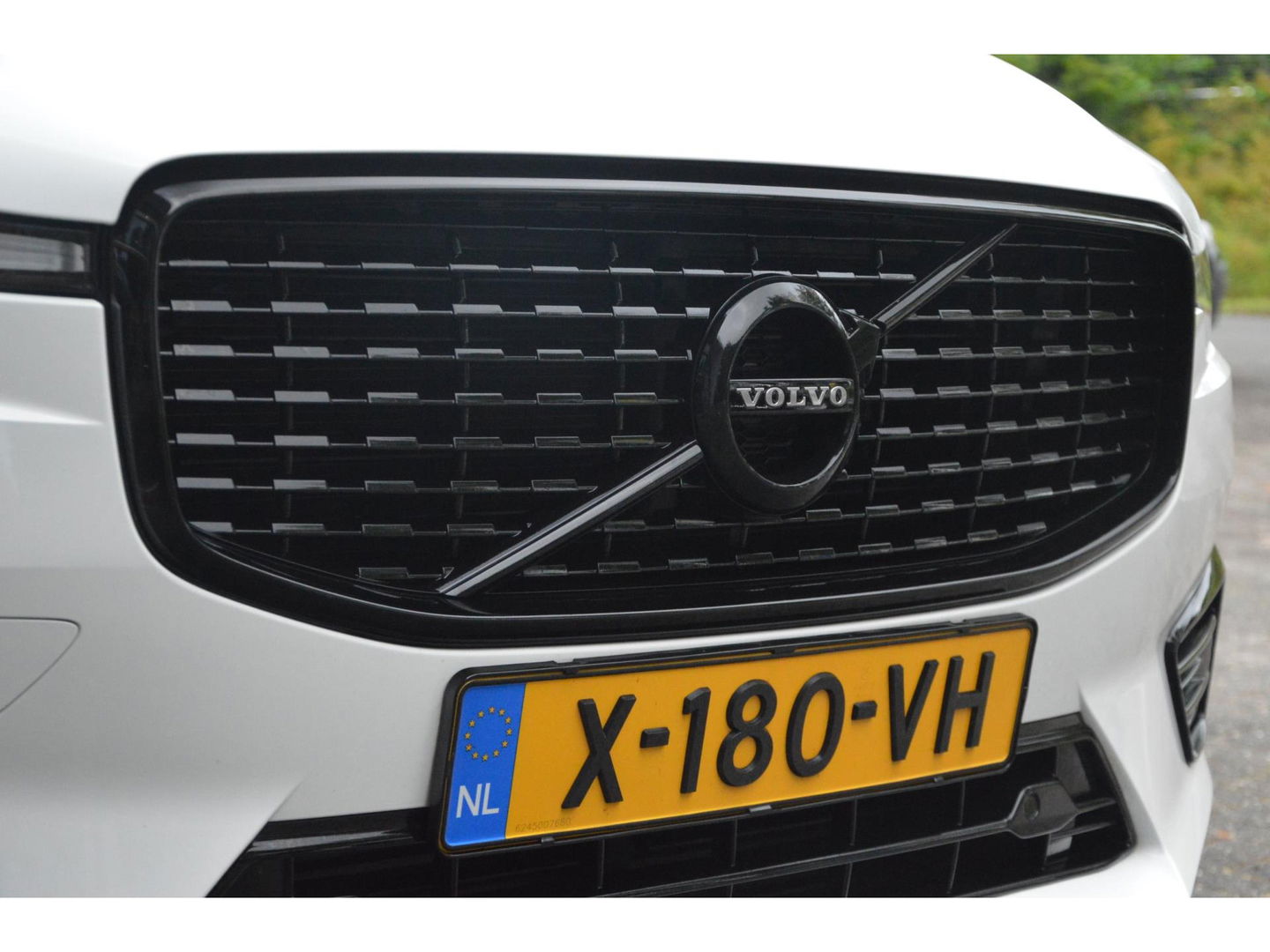 Volvo XC60 T6 Hybride AWD R-Design | Panoramadak | Stoel/Stuur Verwarmd | Harman Kardon | Camera | Apple CarPlay |