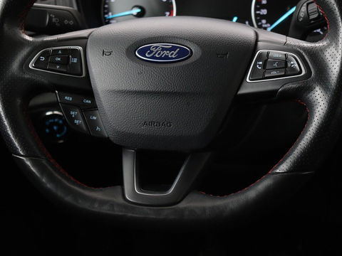 Ford EcoSport 1.0 EcoBoost ST-Line Black | Stoel & stuurverwarming | Camera | Carplay | Half leder | Climate control | Cruise control