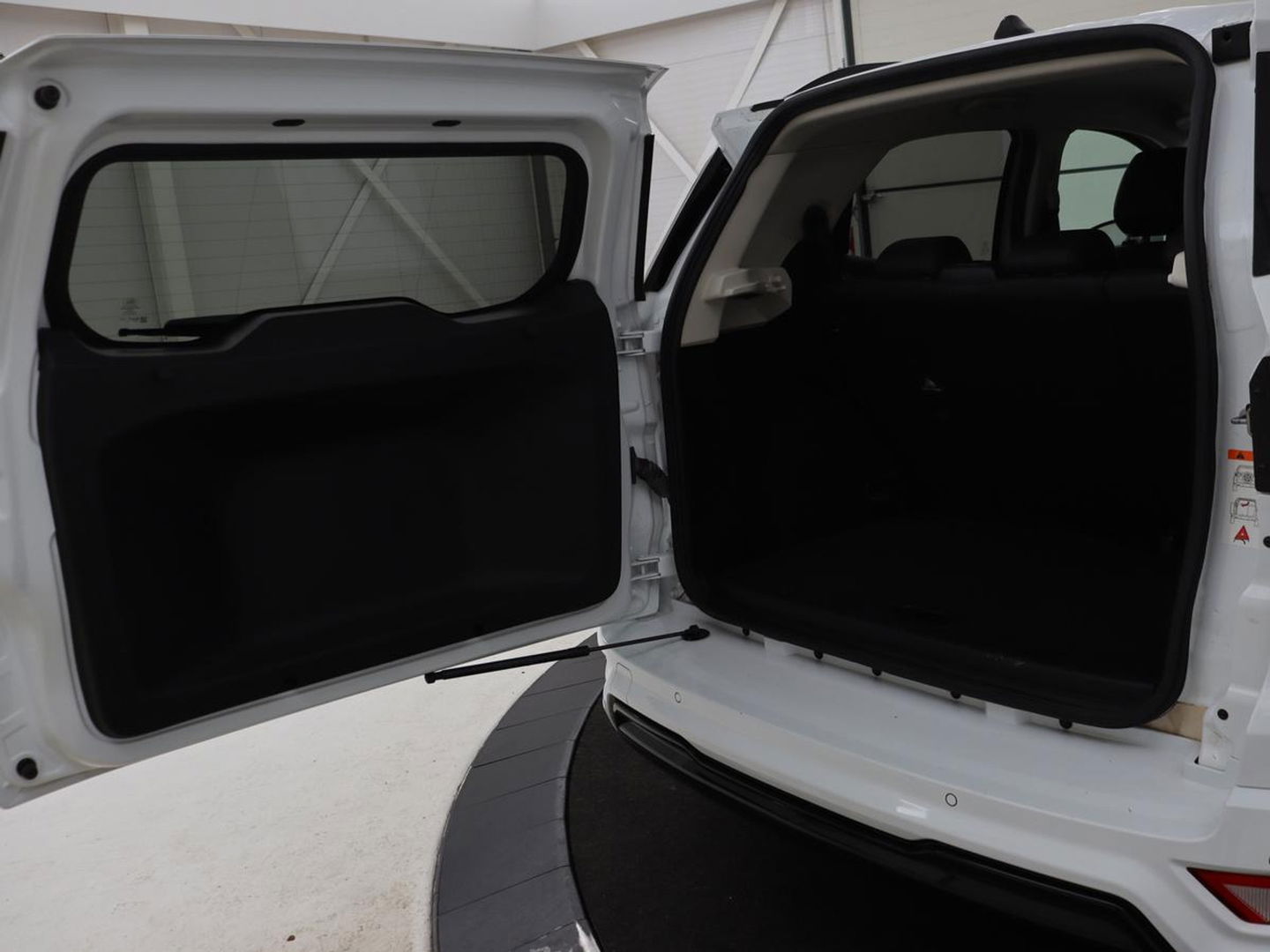 Ford EcoSport 1.0 EcoBoost ST-Line Black | Stoel & stuurverwarming | Camera | Carplay | Half leder | Climate control | Cruise control