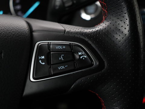 Ford EcoSport 1.0 EcoBoost ST-Line Black | Stoel & stuurverwarming | Camera | Carplay | Half leder | Climate control | Cruise control