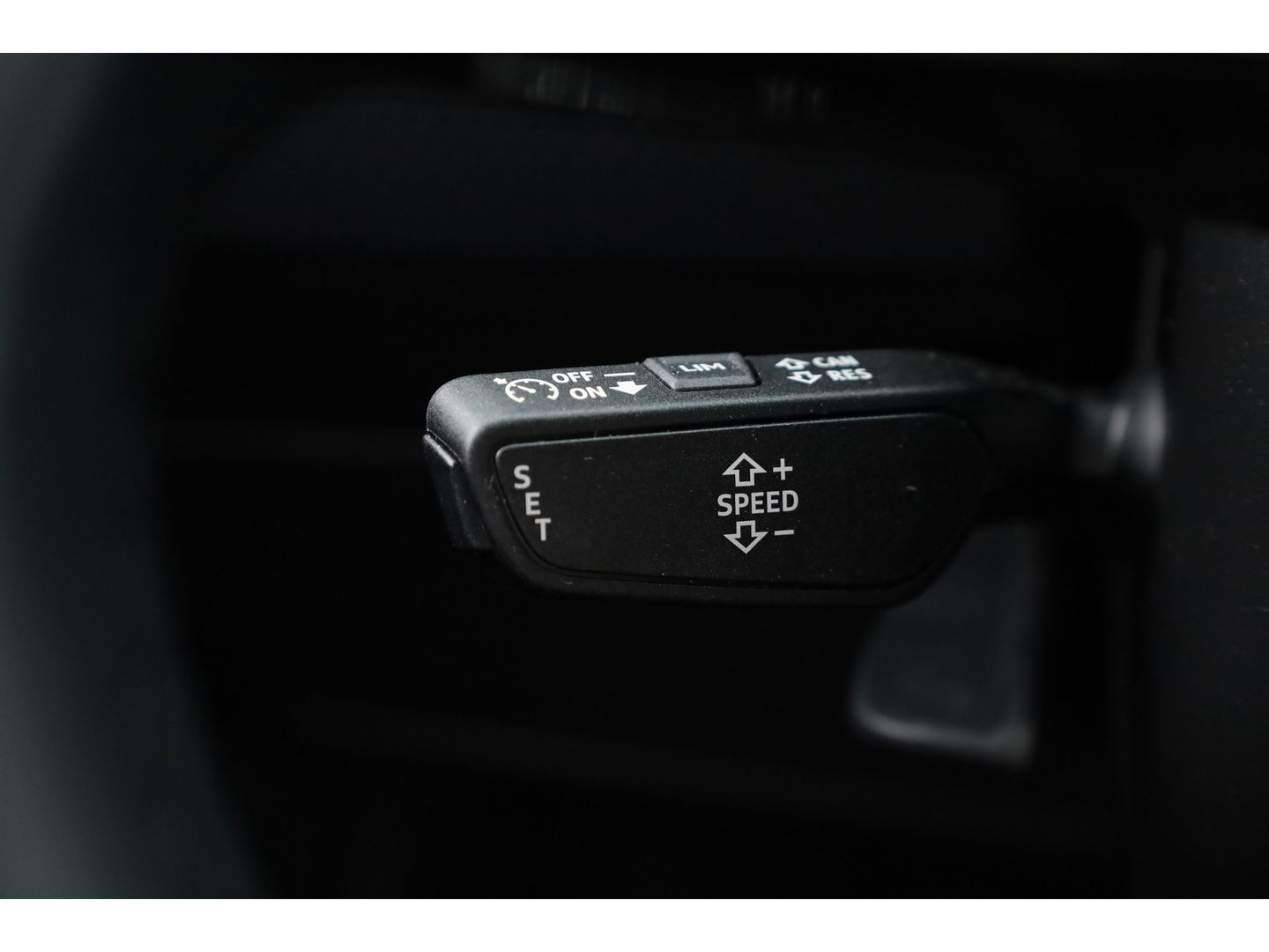 Audi A1 Sportback 30 TFSI S-Line Apple CarPlay | Keyless | Stoelverw. | 17'' | Cruise | LED