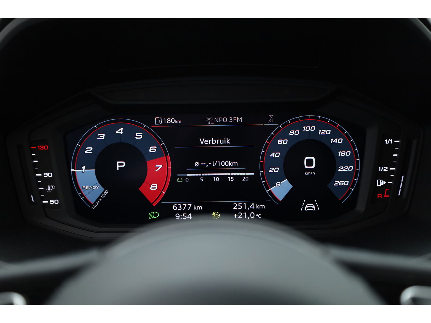 Audi A1 Sportback 30 TFSI S-Line Apple CarPlay | Keyless | Stoelverw. | 17'' | Cruise | LED