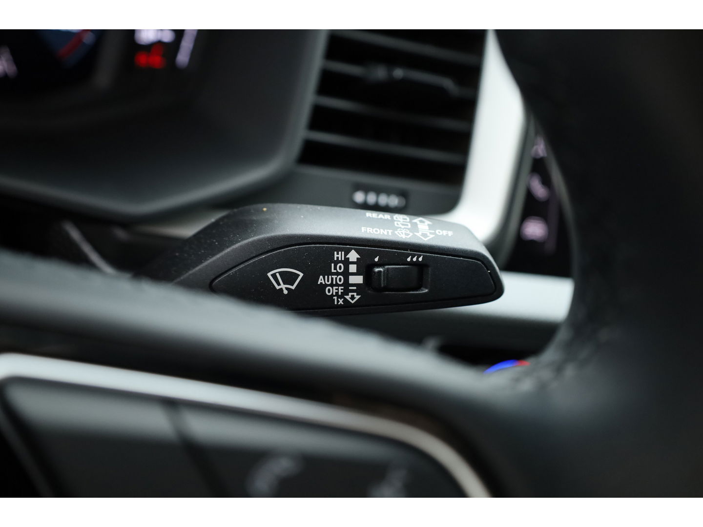 Audi A1 Sportback 30 TFSI S-Line Apple CarPlay | Keyless | Stoelverw. | 17'' | Cruise | LED