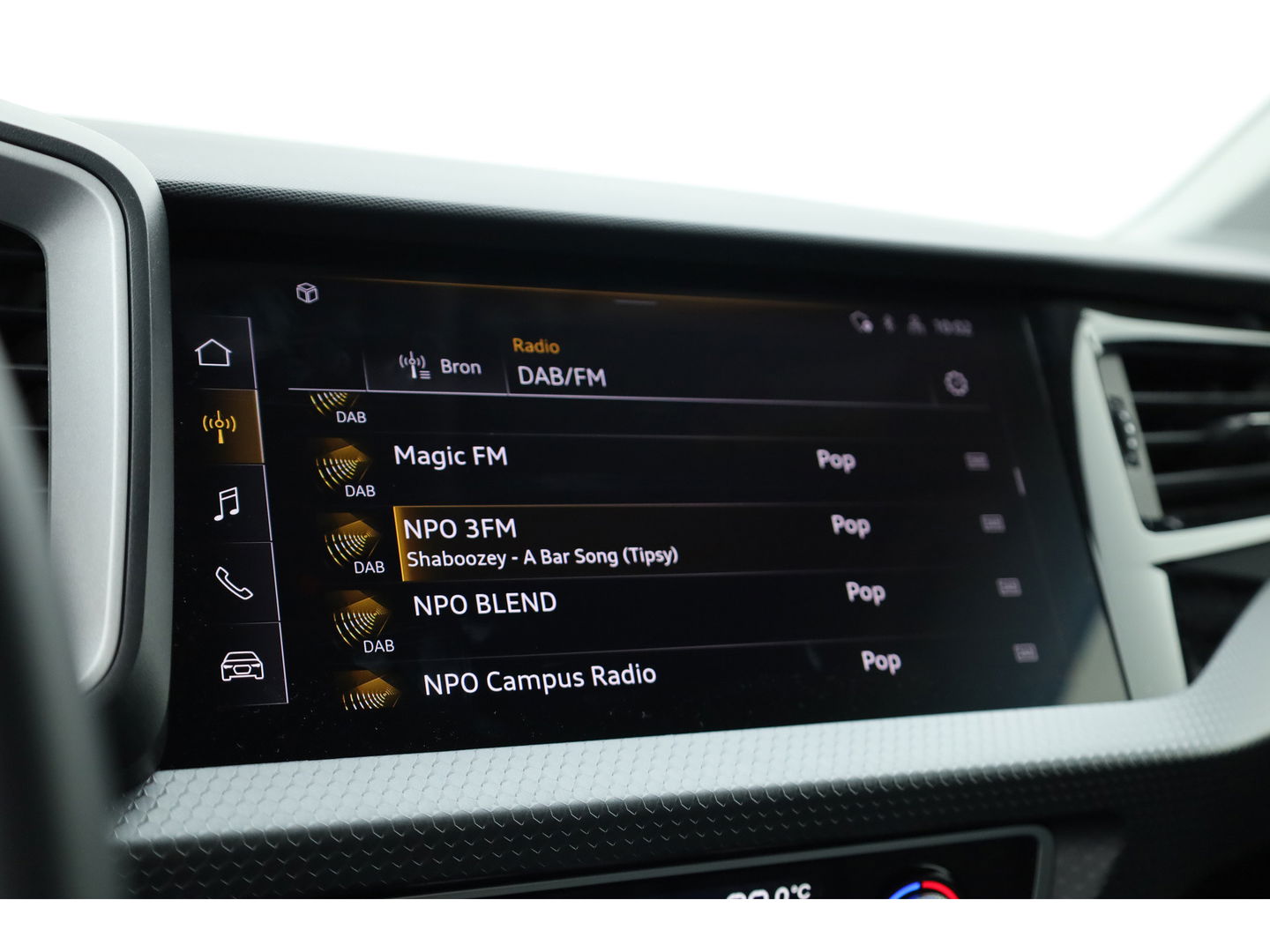 Audi A1 Sportback 30 TFSI S-Line Apple CarPlay | Keyless | Stoelverw. | 17'' | Cruise | LED