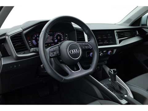 Audi A1 Sportback 30 TFSI S-Line Apple CarPlay | Keyless | Stoelverw. | 17'' | Cruise | LED