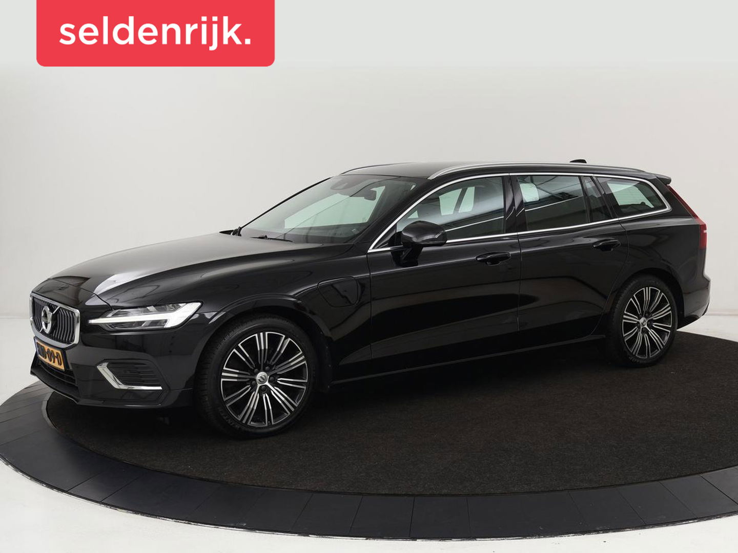 Volvo V60 2.0 T8 Recharge AWD Inscription | Leder | Stoelverwarming | Camera | Carplay | Memory | Adaptive cruise | Keyless | Full LED