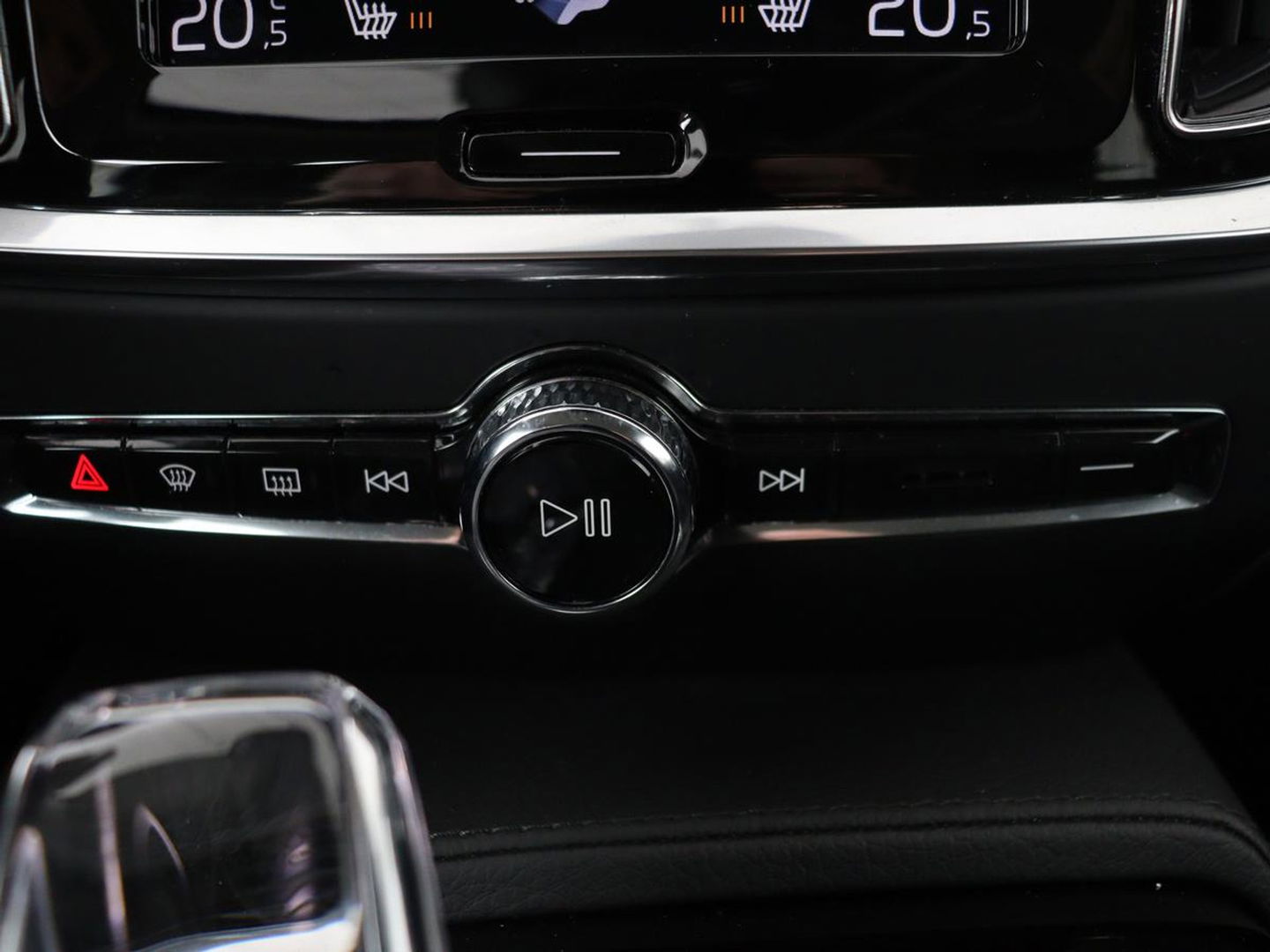 Volvo V60 2.0 T8 Recharge AWD Inscription | Leder | Stoelverwarming | Camera | Carplay | Memory | Adaptive cruise | Keyless | Full LED