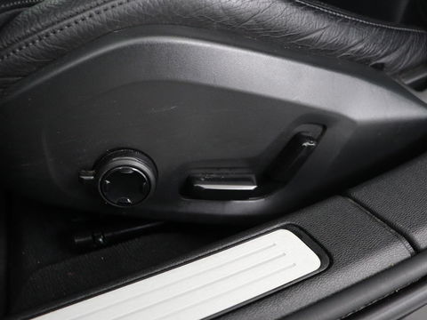 Volvo V60 2.0 T8 Recharge AWD Inscription | Leder | Stoelverwarming | Camera | Carplay | Memory | Adaptive cruise | Keyless | Full LED
